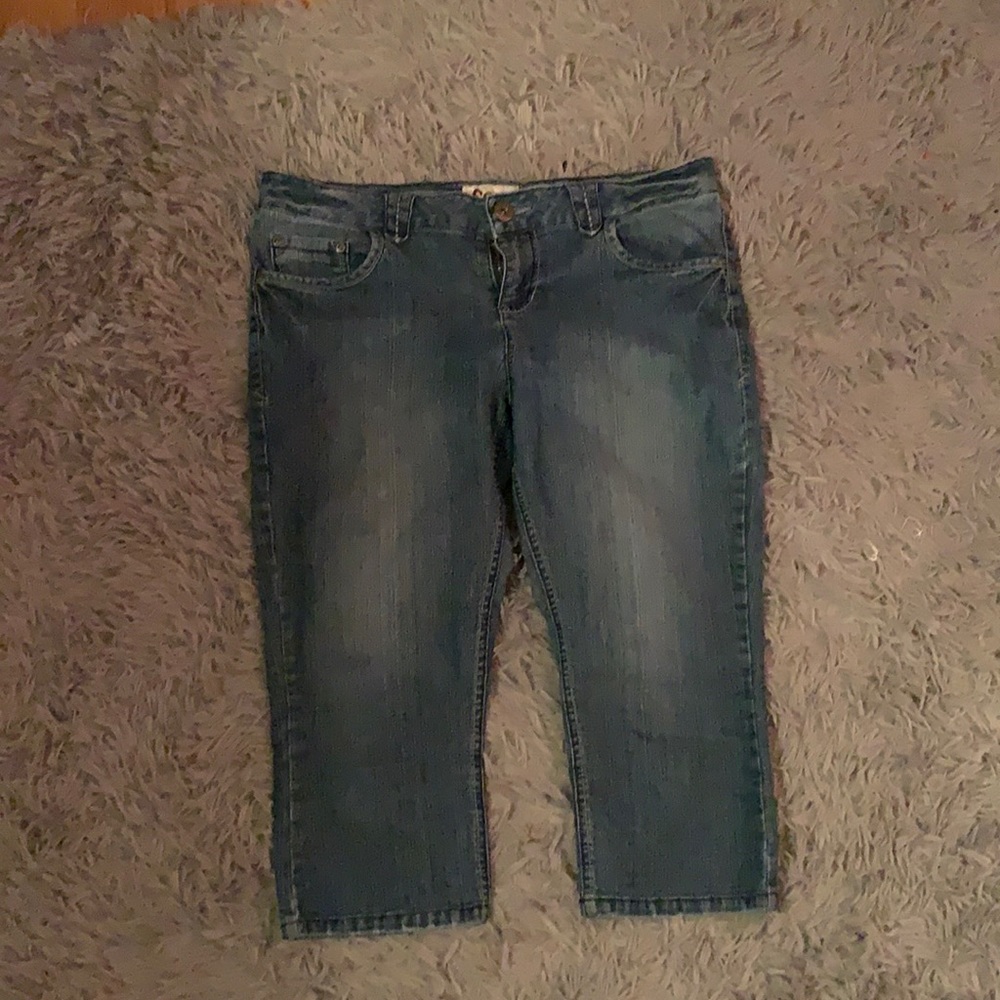 Capri Jeans